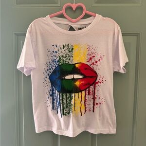 On Fire brand colorful lip shirt with open back